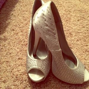 Madden Girl high heals