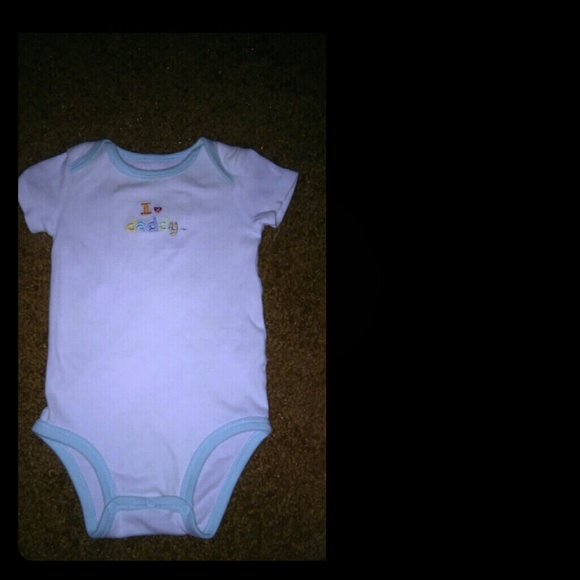 Blue & white 'I heart daddy' onesie