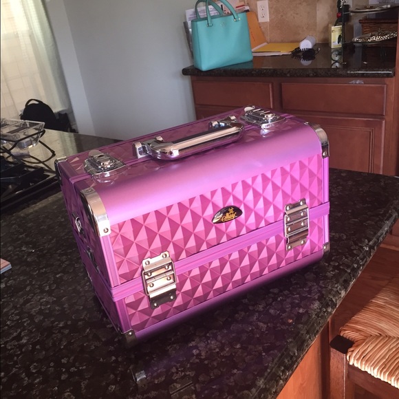 Make up case.