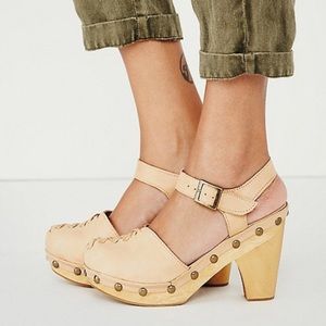 Free People Jeffrey Campbell Daubs Clog