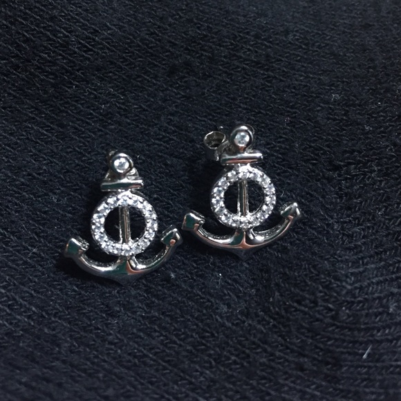 Anchor earings