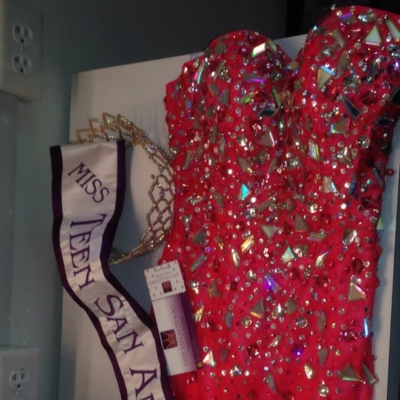 Pageant Dress watermelon - Picture 3 of 3