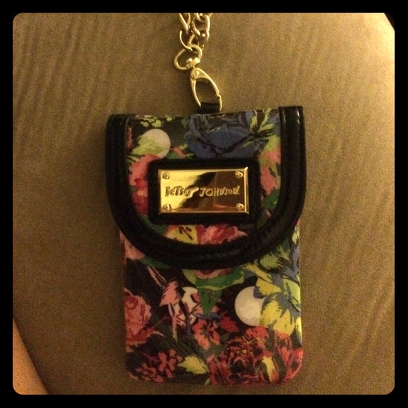 Betsey Johnson cell phone purse