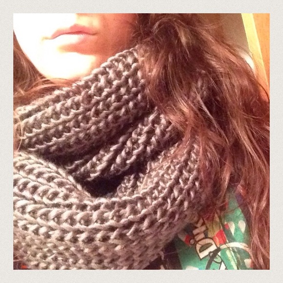 Infiniti Scarf Grey