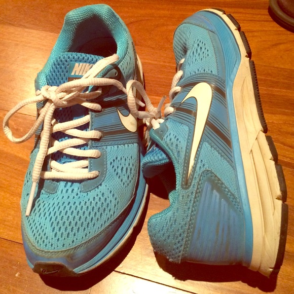 Teal Nike Running Shoes