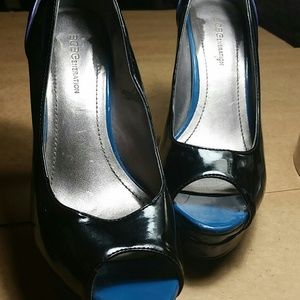 4-inch BCBG black with blue and violet shoes