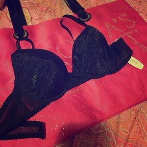 NWT Victorias Secret Bra!
