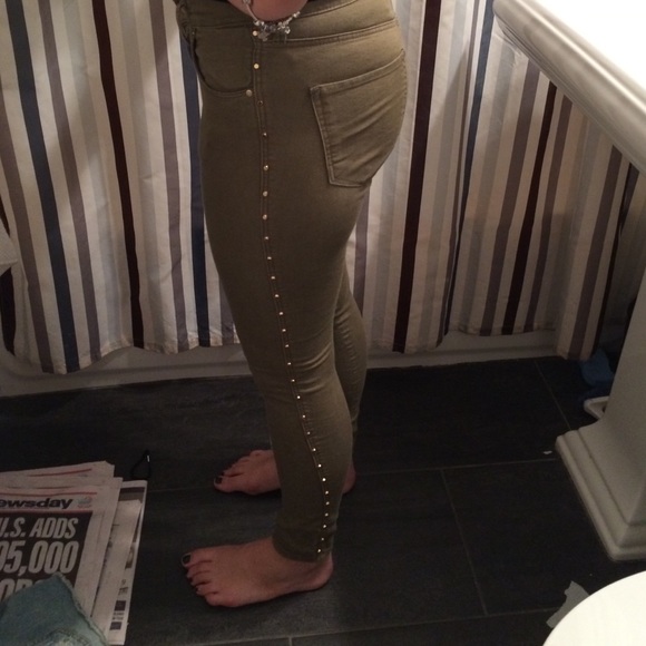 Olive jeans - Picture 2 of 2