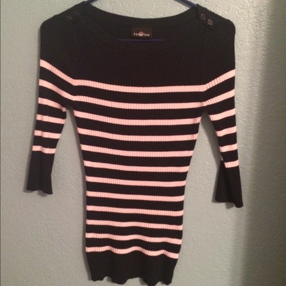 Striped shirt with buttons