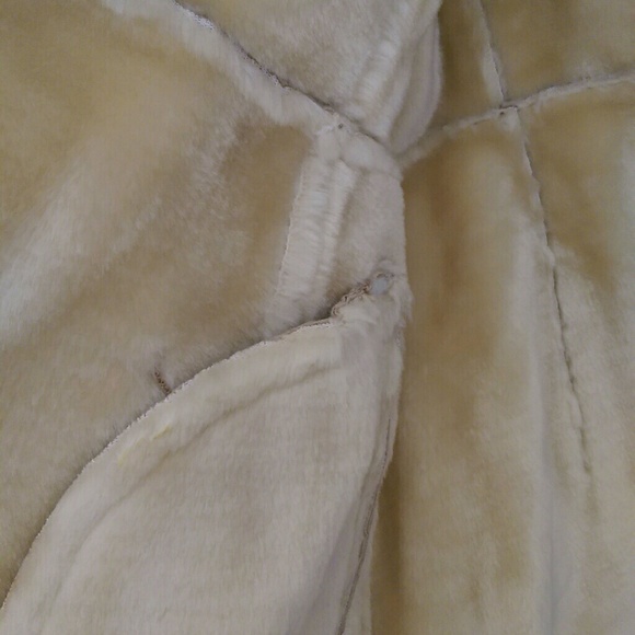 Faux fur-lined coat - Picture 3 of 5