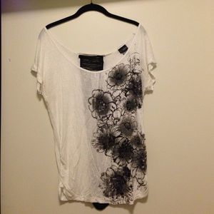 Buckle black/white top