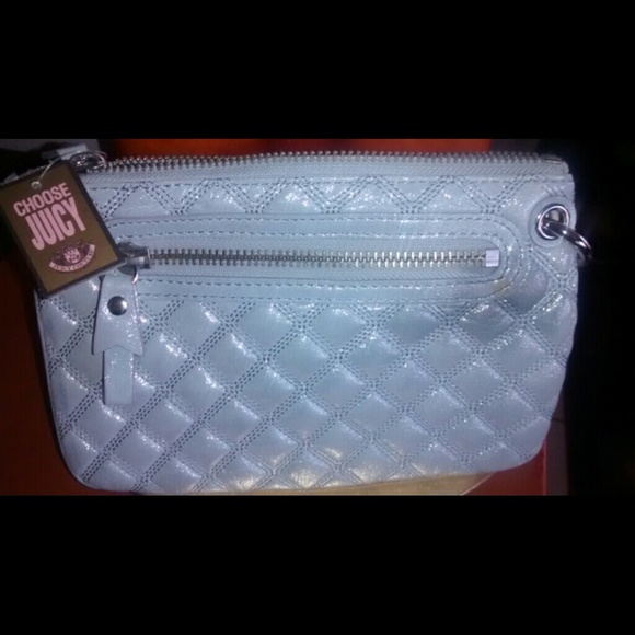 Cute juicy coture clutch bag. - Picture 3 of 4