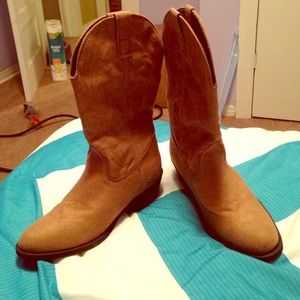 Holding for someone!