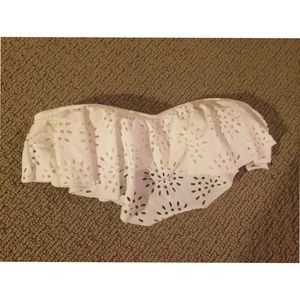 White bandeau bathing suit top!🌞