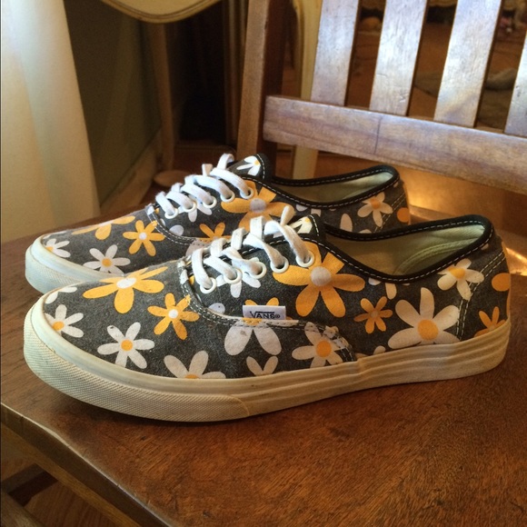 Daisy vans