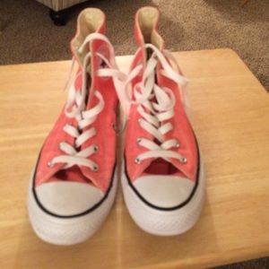 New converse size 8