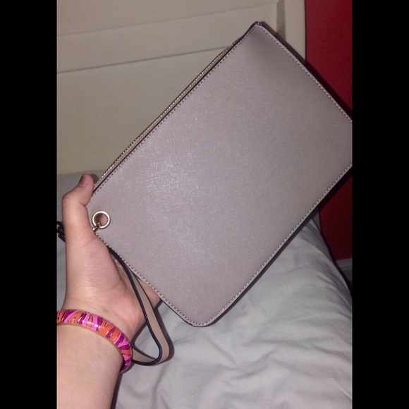 Wristlet
