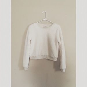 •Abercrombie and Fitch Fuzzy Crop Sweater•