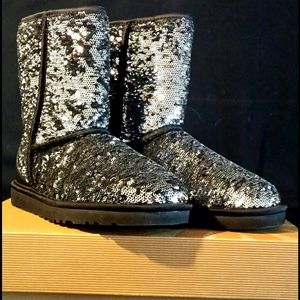 size 7, silver, sequined, ugg boots