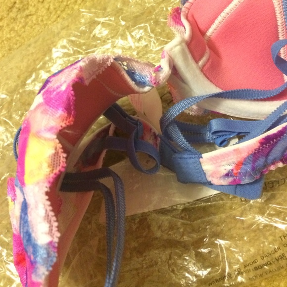 Bra - Picture 3 of 4