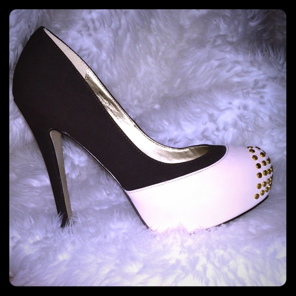 BRAND NEW! Dark Brown & Nude Hidden Platform Pumps - Picture 1 of 4