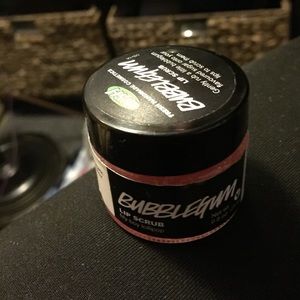 Lush Bubblegum Lip Scrub