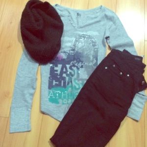 Gray long sleeve tee