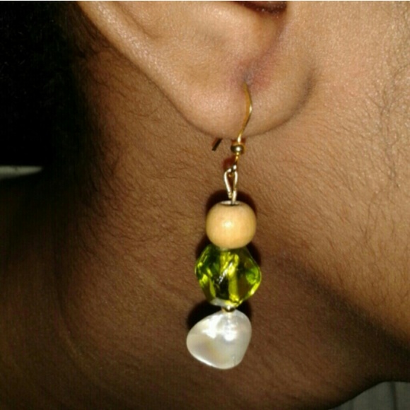Handmade Peridot Glass & Freshwater Pearl Earrings