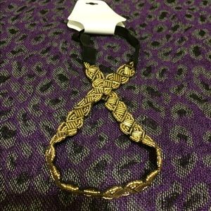 ‼️SOLD‼️Gold beaded hair/head band w/black band