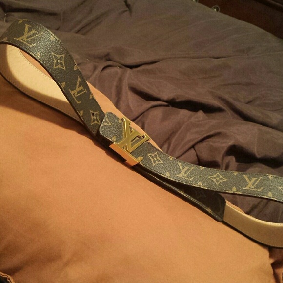 SOLD!!! Authentic louis vuitton belt. - Picture 3 of 4