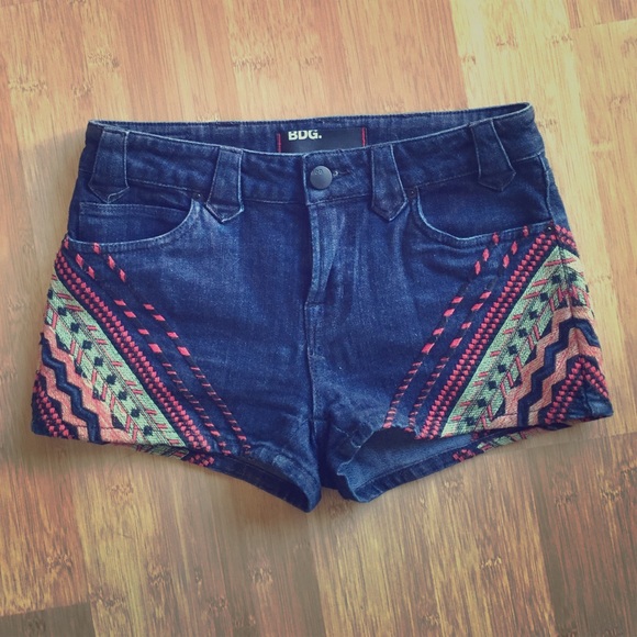 🚫SOLD🚫Urban Outfitters - BDG - denim shorts