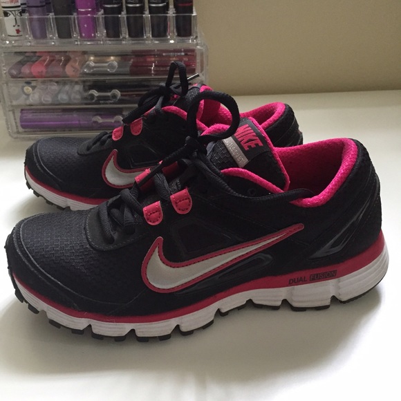 Nike Shoes - ❌SOLD❌❌Nike Dual Fusion Nike Shoes - ❌SOLD❌❌Nike Dual Fusion