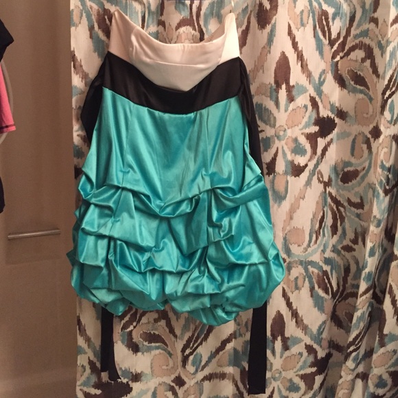 Teal white and black homecoming dress size 9