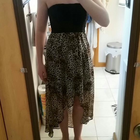 Dress - Picture 3 of 3