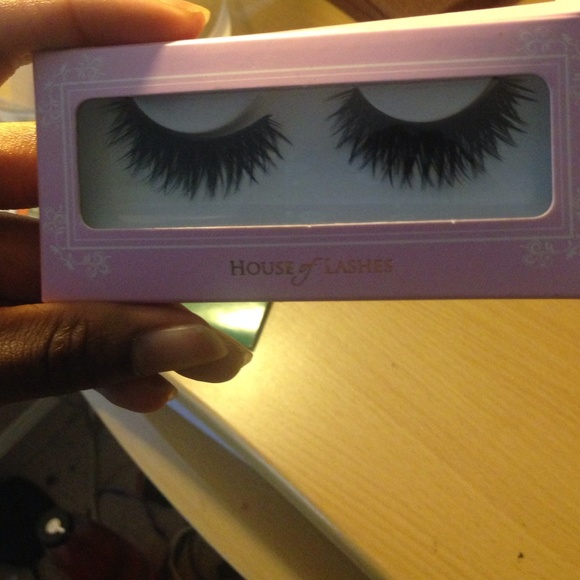 House of lashes. Never worn. Just not for me!