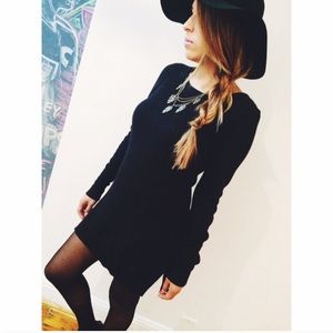 Vera Wang tunic sweater