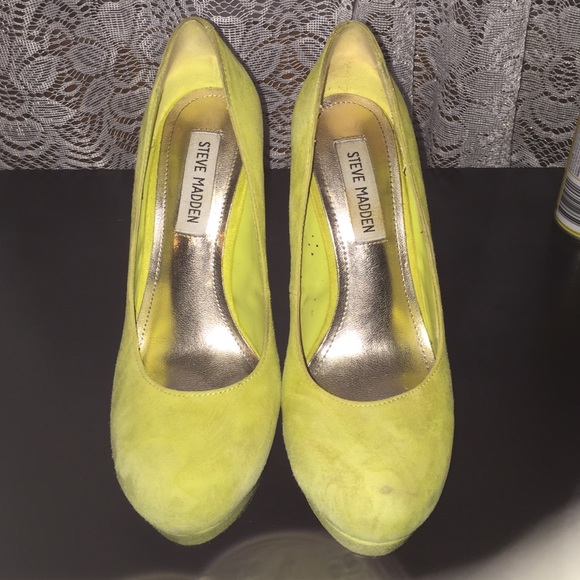Suede Lime Pump - Picture 1 of 4