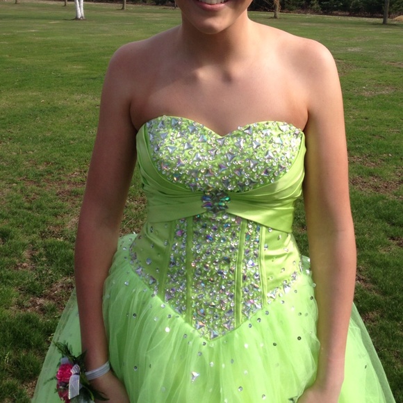 Size 6 Prom Dress