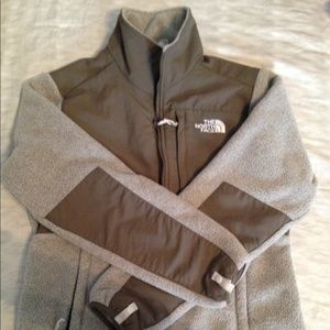 North Face Denali jacket taupe size small