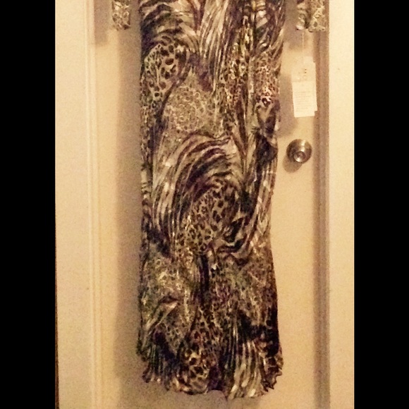 Prom dress! - Picture 4 of 4