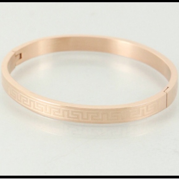 LAST ONE‼️Rose Gold Greek Key Bracelet