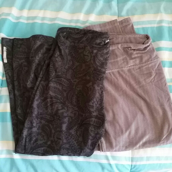 Two pairs of workout capris. Size small