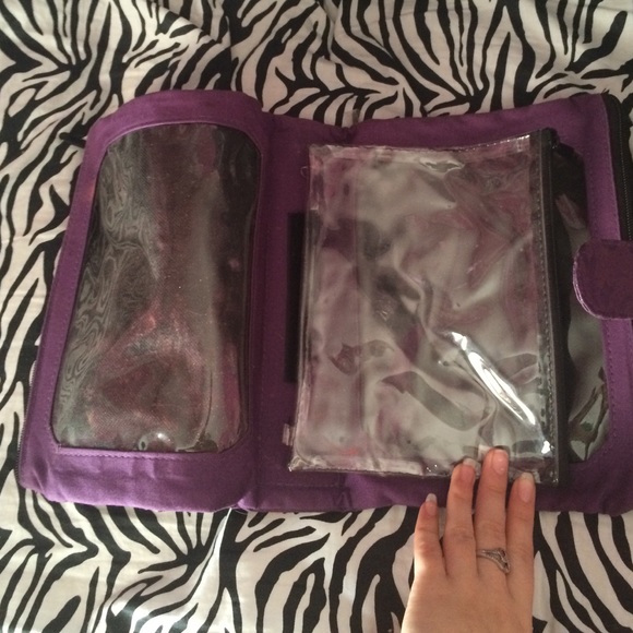 Makeup bag - Picture 2 of 4