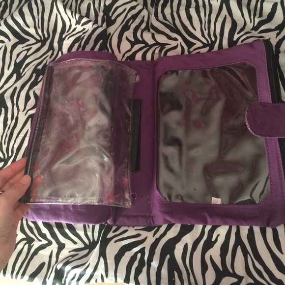 Makeup bag - Picture 3 of 4