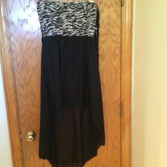 Strapless Dress - Asymmetrical Zebra/Black Large - Picture 2 of 3