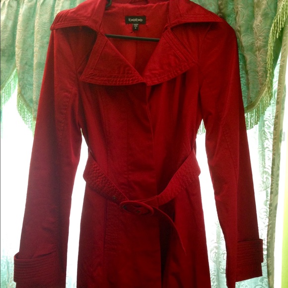 Red satin Bebe trench NWOT❤️