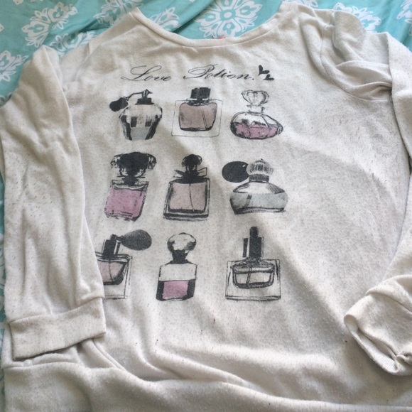 Perfume long sleeve - Picture 1 of 2