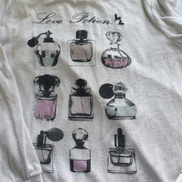 Perfume long sleeve - Picture 2 of 2