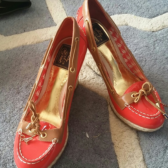 Shoes - Picture 1 of 2