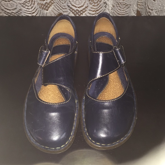 Navy Loafer - Picture 1 of 3